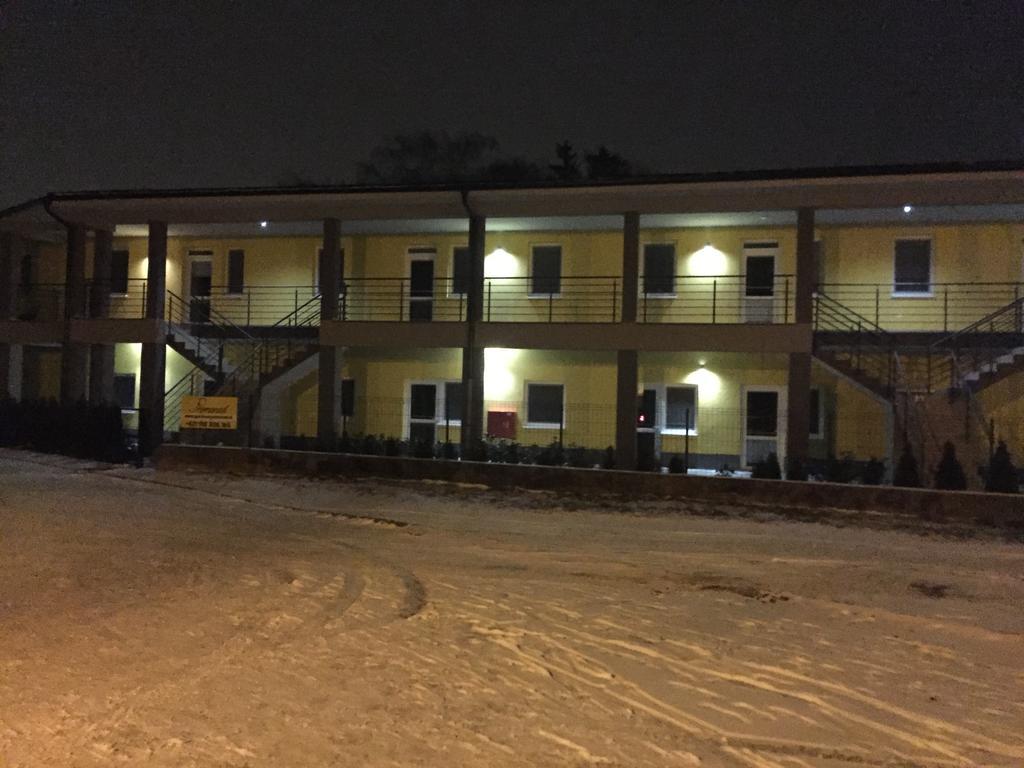 Promenád apartmán Veľký Meder Kültér fotó